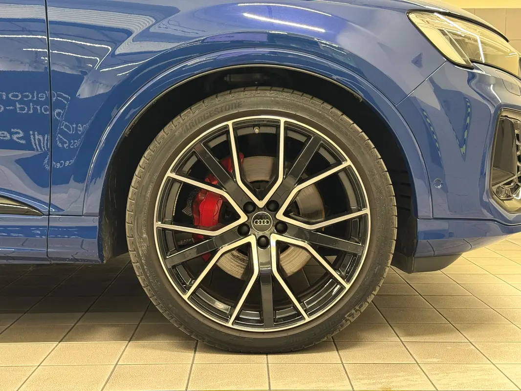 AUDI Q7 55 TFSI quattro 2024 - photo 7 - Import Émirats | International Cars