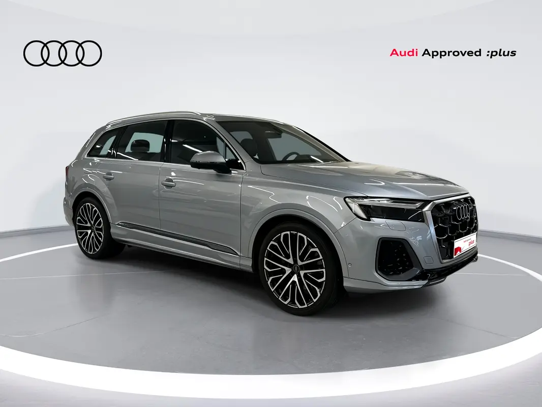AUDI Q7 55 TFSI quattro 2024
