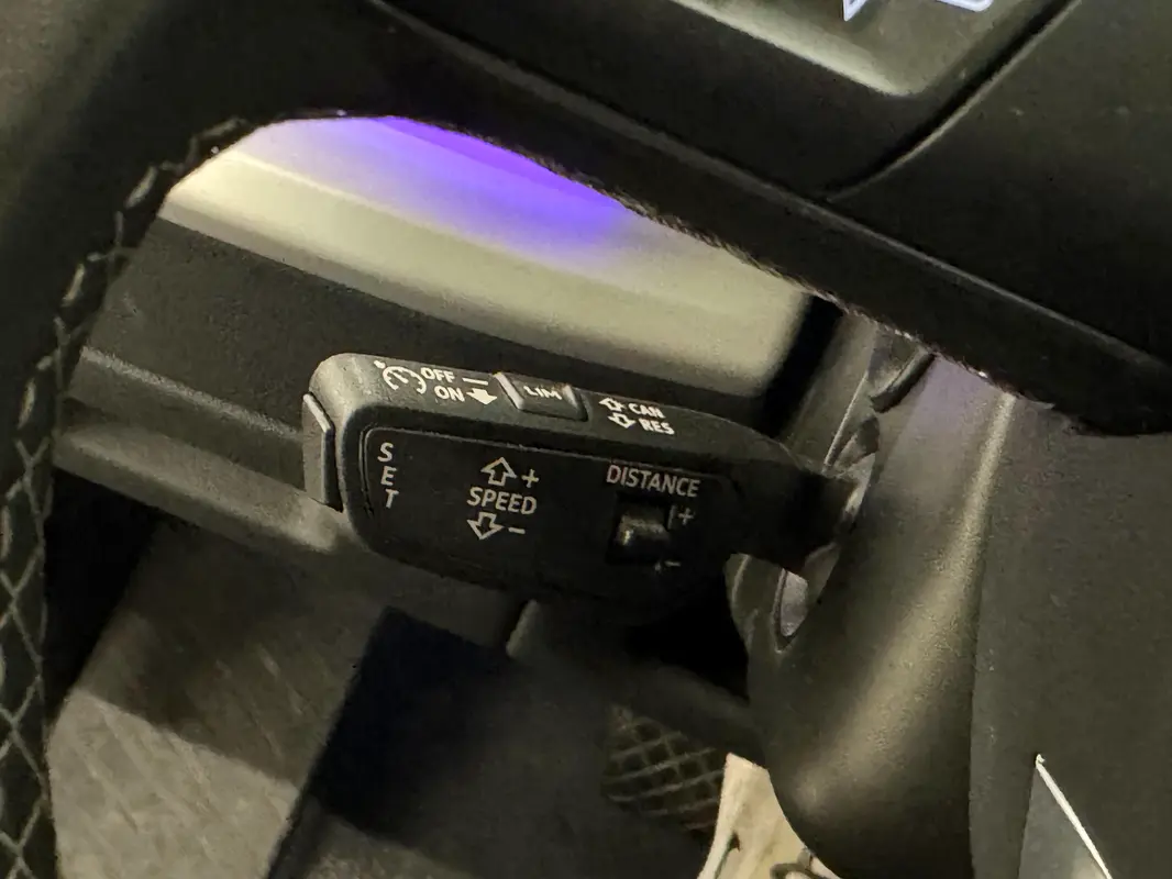 AUDI Q7 55 TFSI quattro 2024 - photo 11 - Import Émirats | International Cars