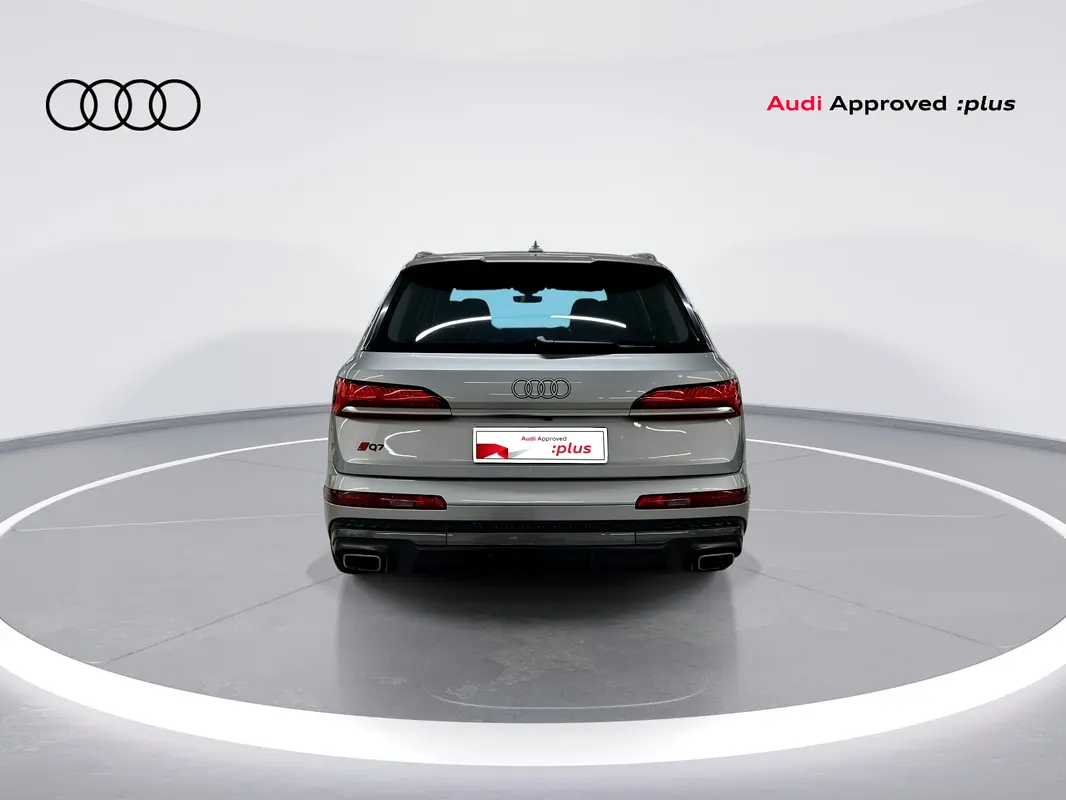 AUDI Q7 55 TFSI quattro 2024 - photo 5 - Import Émirats | International Cars