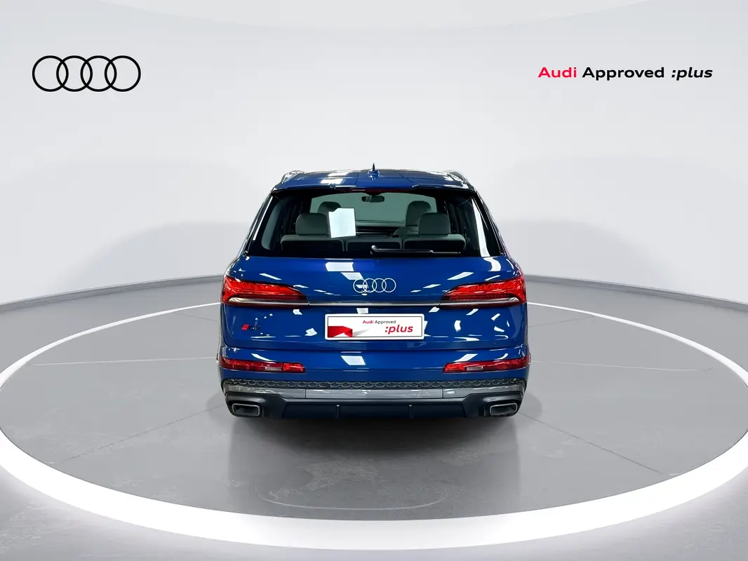 AUDI Q7 55 TFSI quattro 2024 - photo 5 - Import Émirats | International Cars
