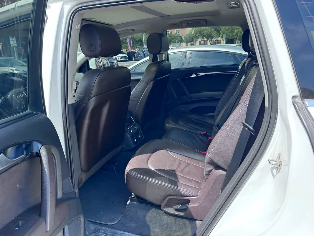 AUDI Q7 3.6 FSI quattro 2010 - photo 4 - Import Émirats | International Cars