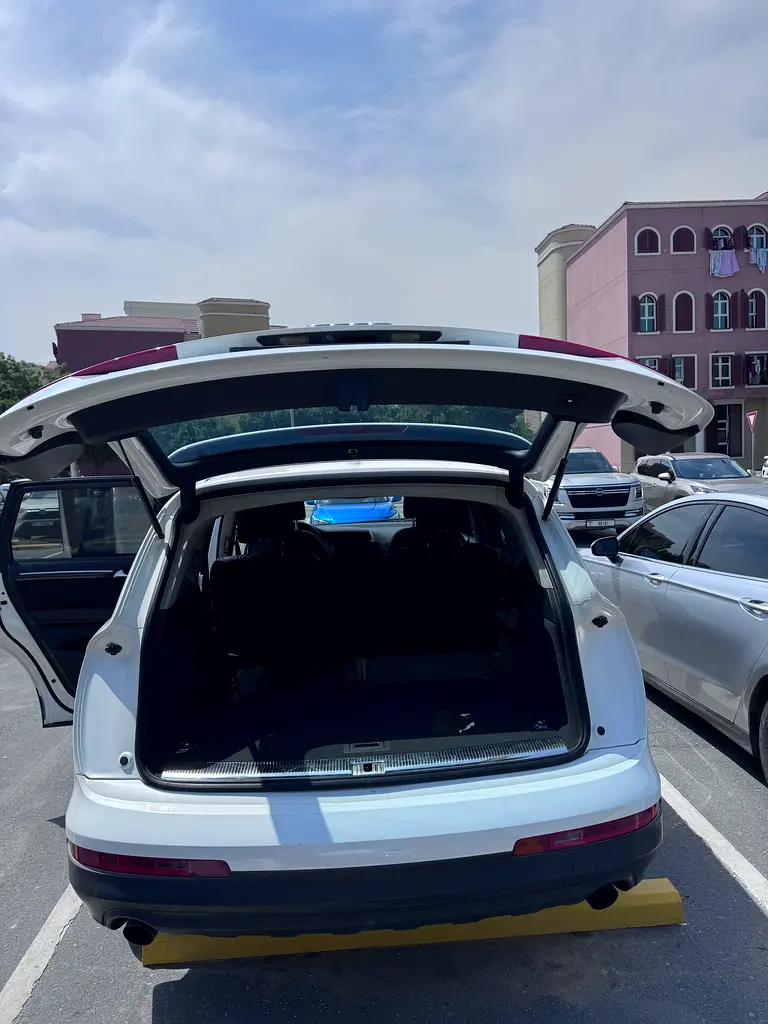 AUDI Q7 3.6 FSI quattro 2010 - photo 5 - Import Émirats | International Cars