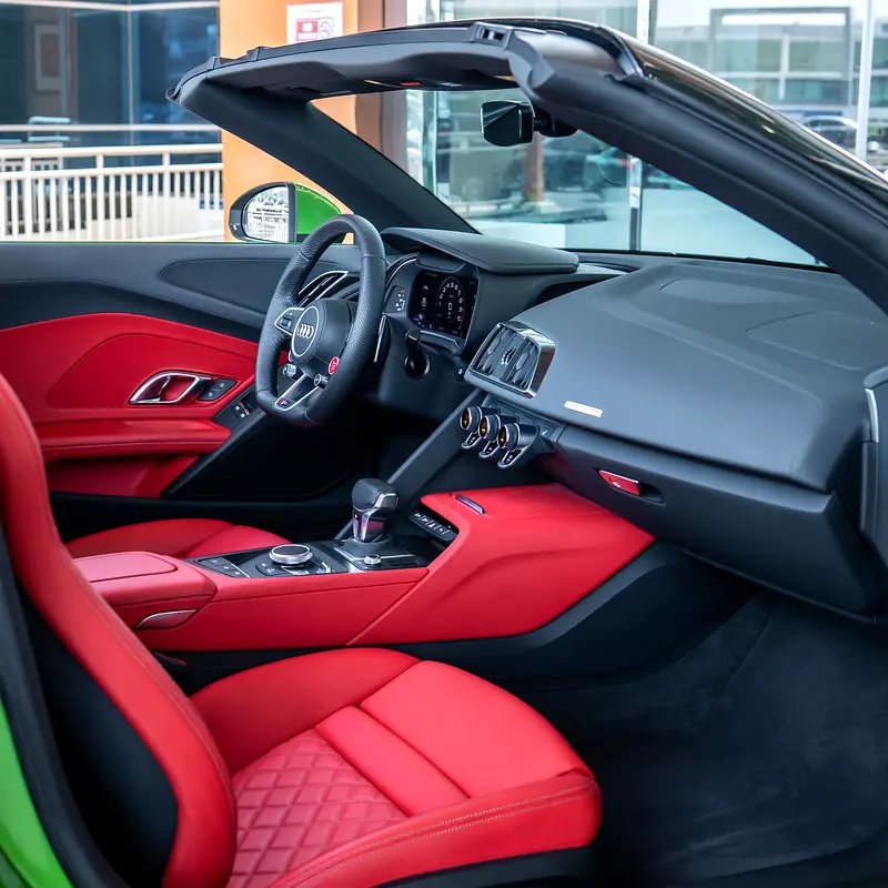 AUDI R8 Spyder 2023 - photo 9 - Import Émirats | International Cars