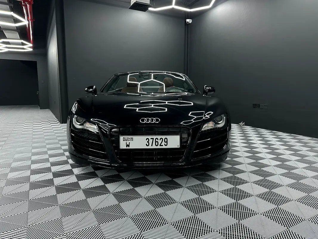 AUDI R8 Spyder 2012 - photo 3 - Import Émirats | International Cars