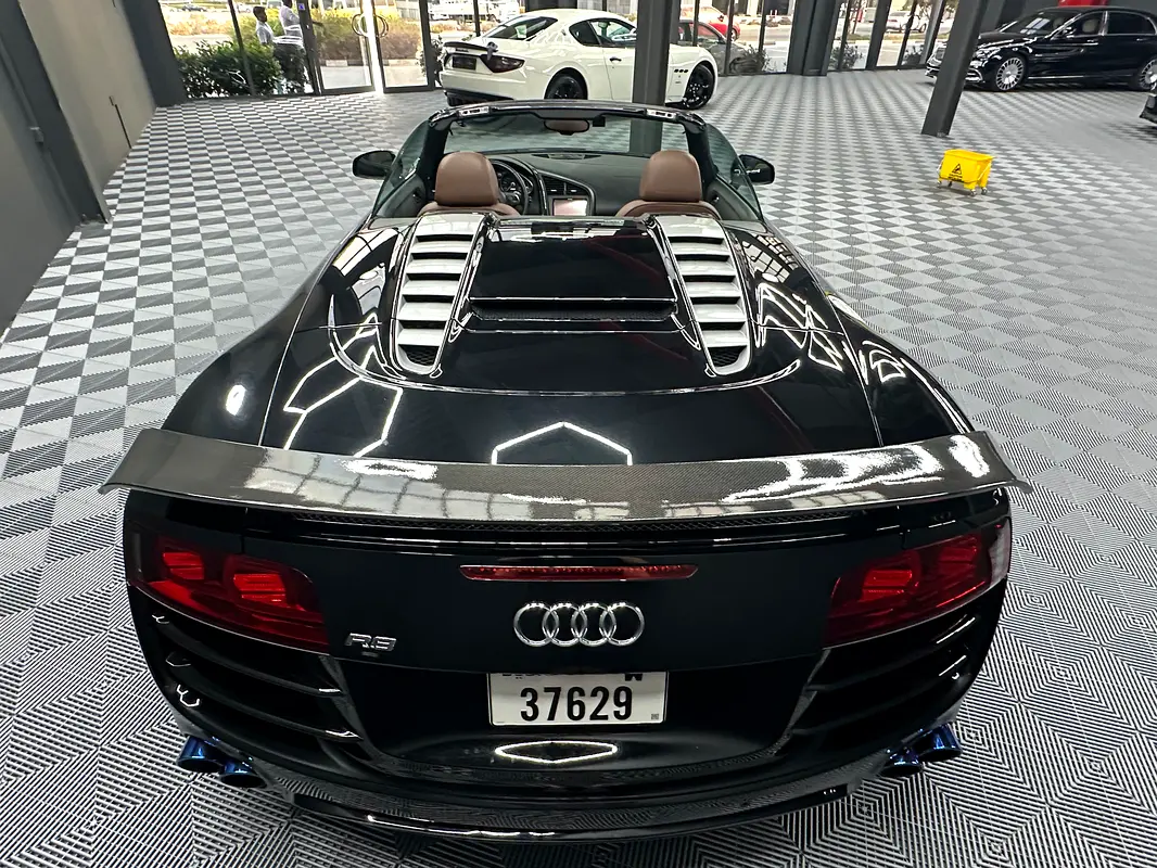AUDI R8 Spyder 2012 - photo 6 - Import Émirats | International Cars