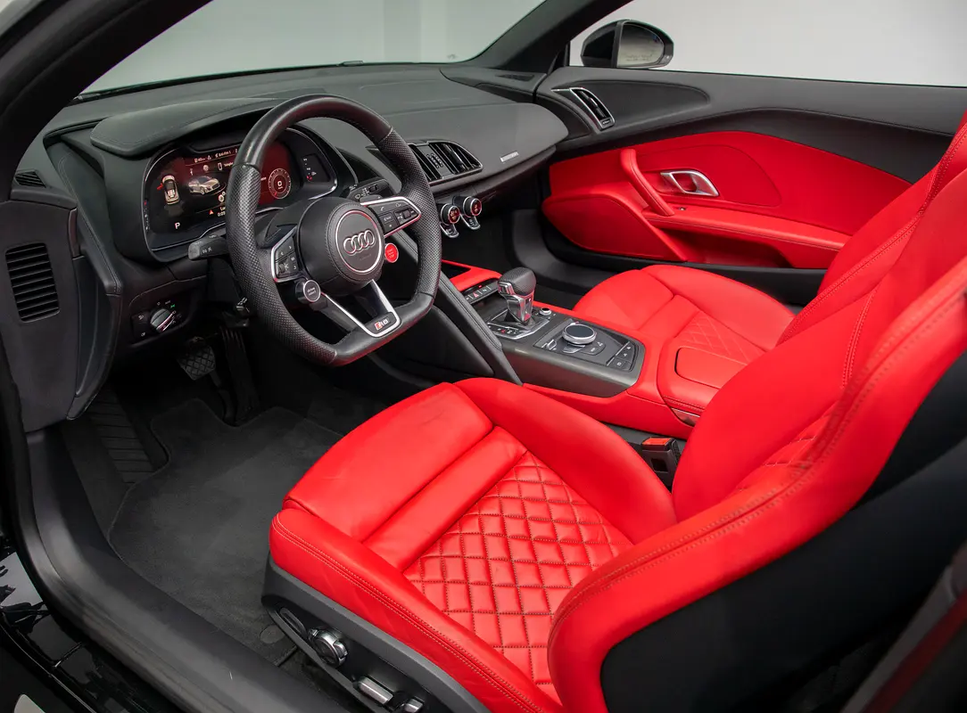 AUDI R8 Spyder 2021 - photo 10 - Import Émirats | International Cars