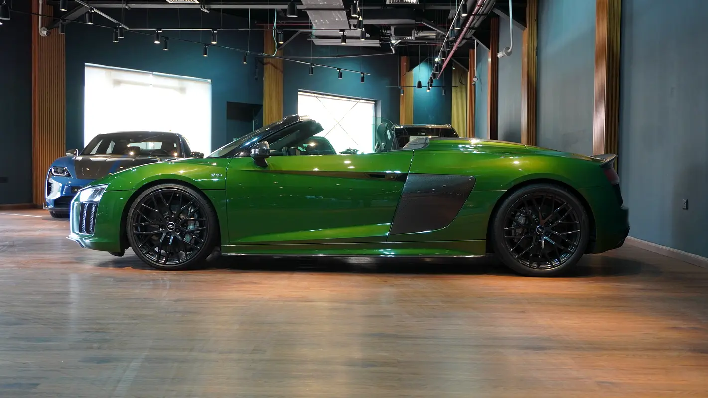 AUDI R8 GT Spyder 2018 - photo 8 - Import Émirats | International Cars