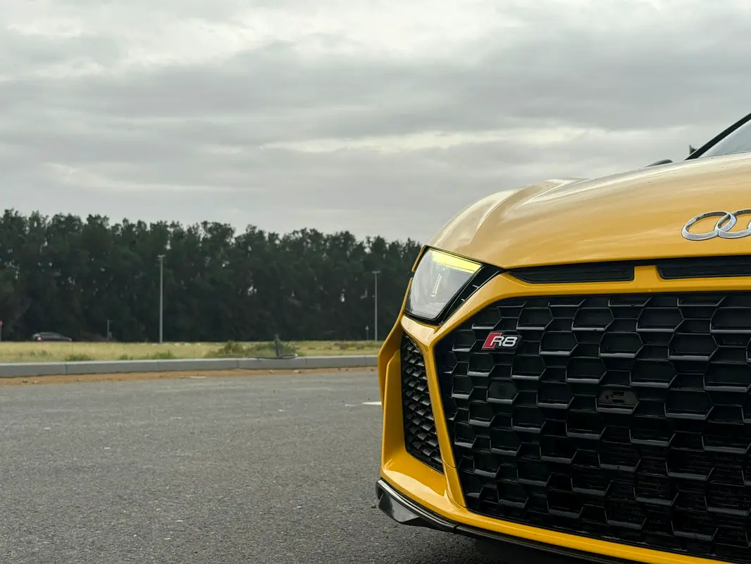 AUDI R8 V10 FSI quattro 2021 - photo 5 - Import Émirats | International Cars