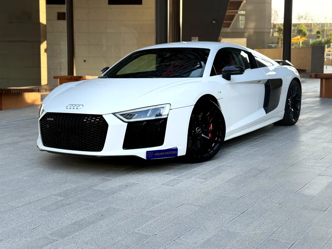 AUDI R8 V10 Plus quattro 2017