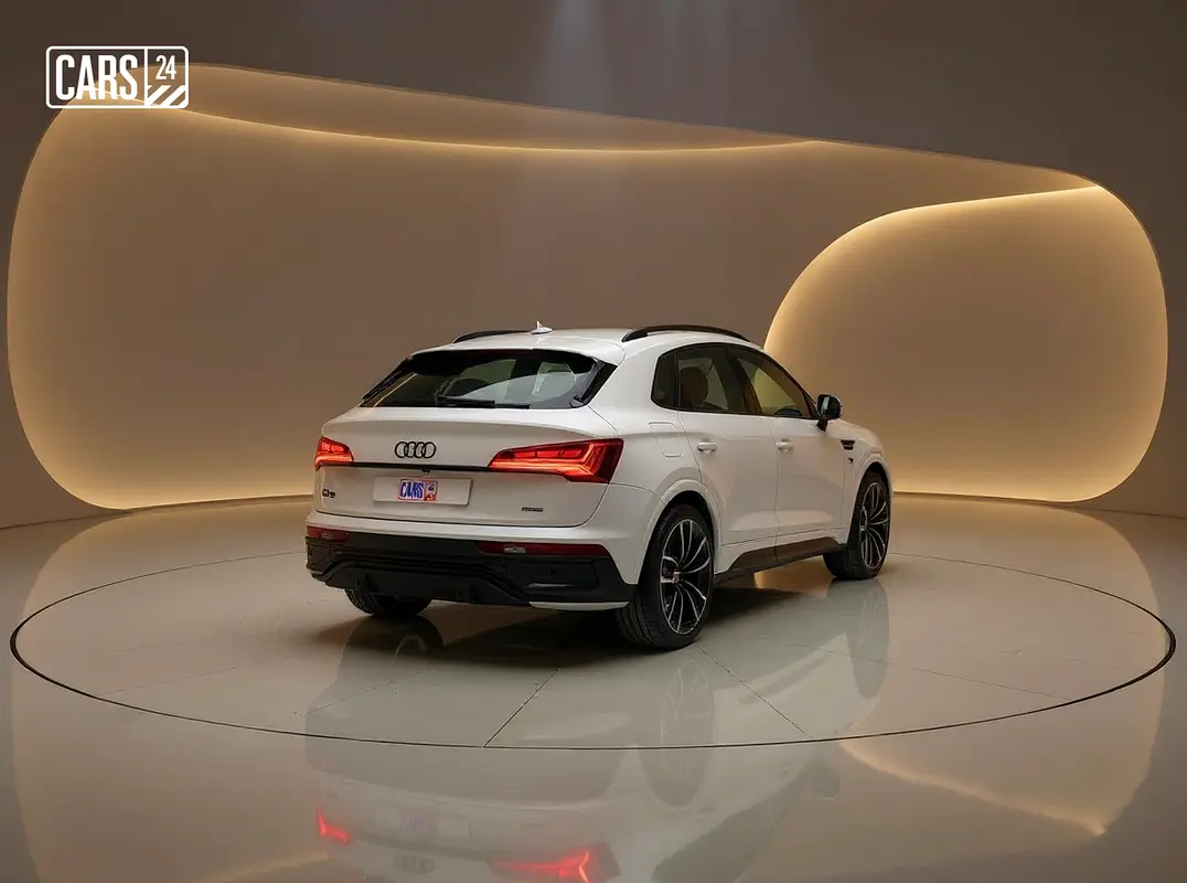 AUDI Q5 45 TFSI quattro S line 2025 - photo 4 - Import Émirats | International Cars