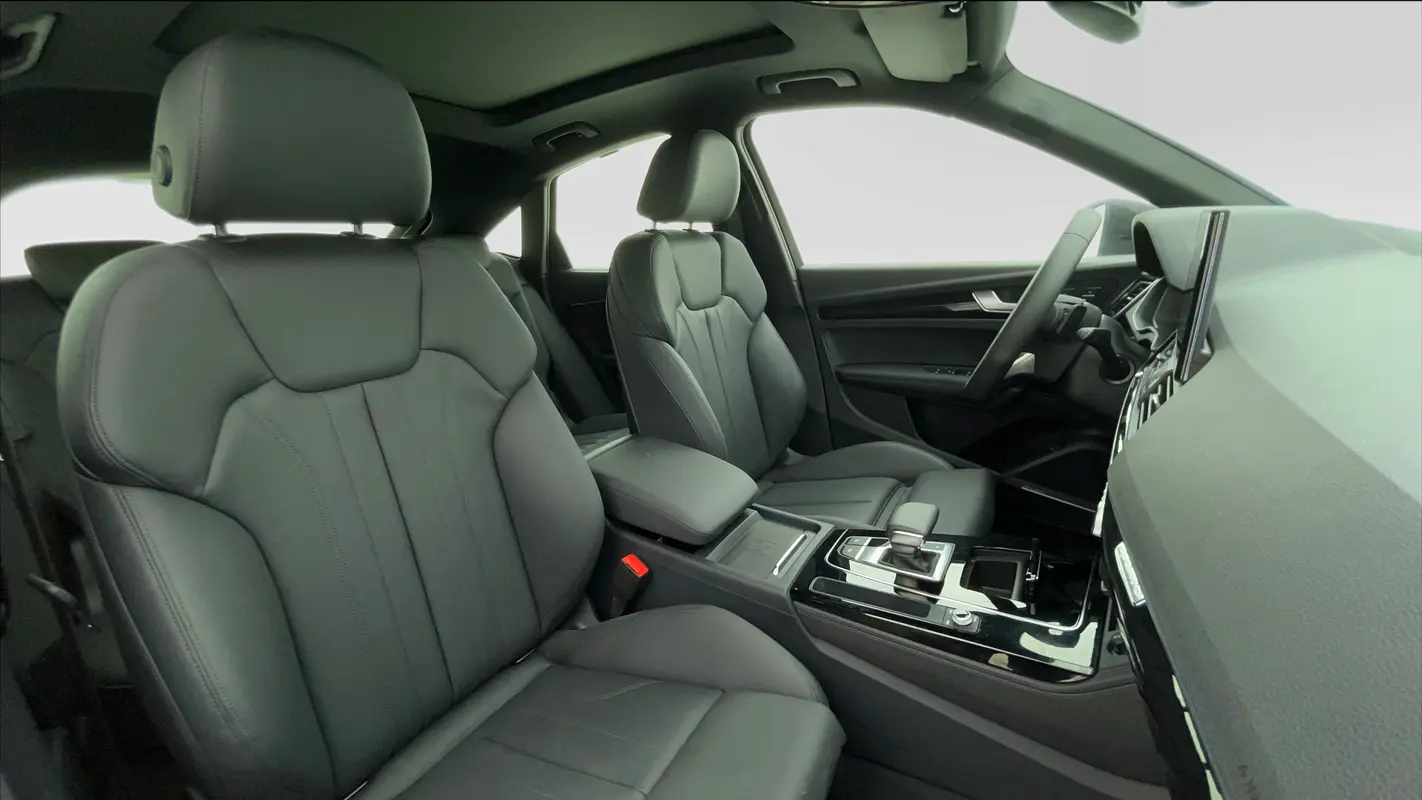 AUDI Q5 45 TFSI quattro S line 2025 - photo 6 - Import Émirats | International Cars