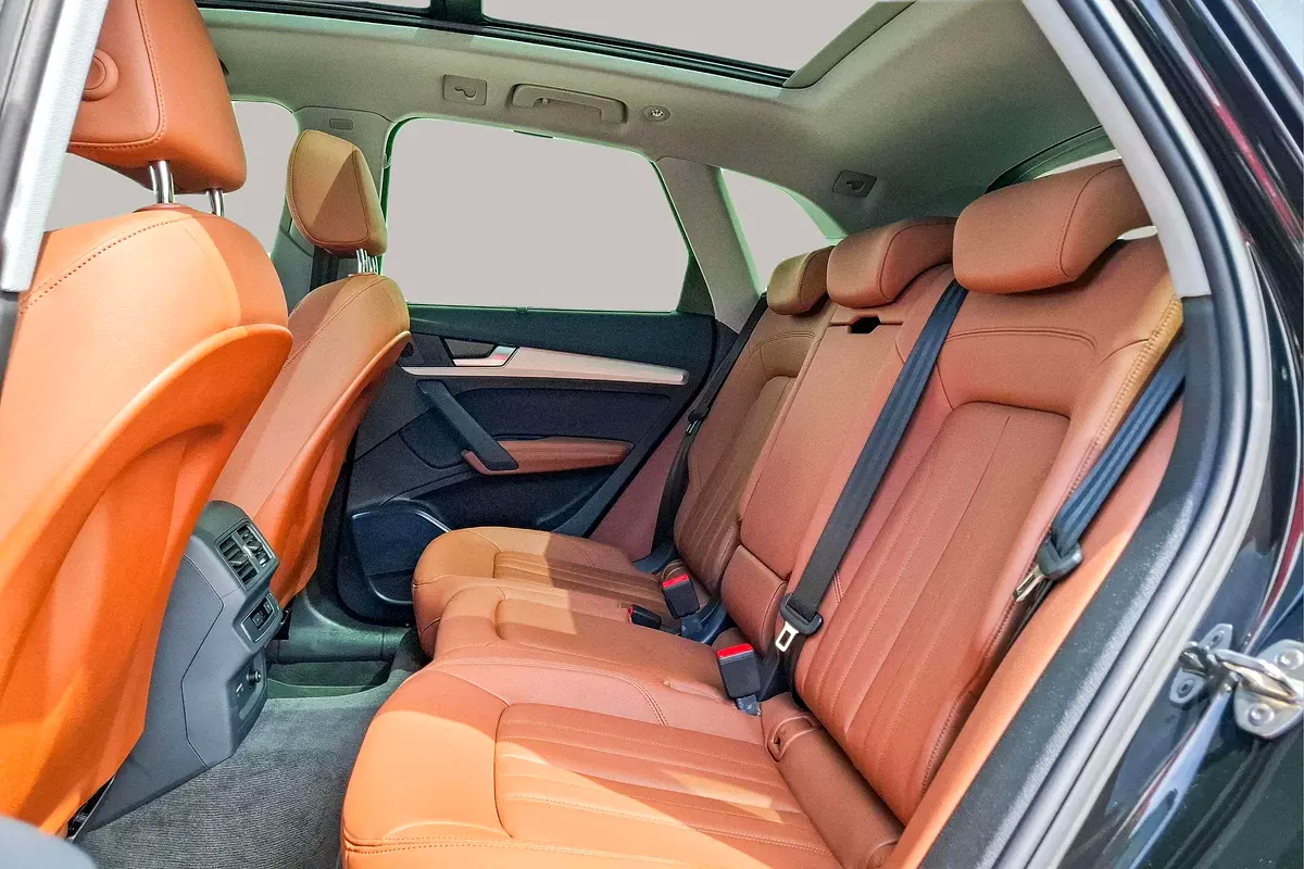 AUDI Q5 2.0 TFSI Quattro Tiptronic 2024 - photo 12 - Import Émirats | International Cars