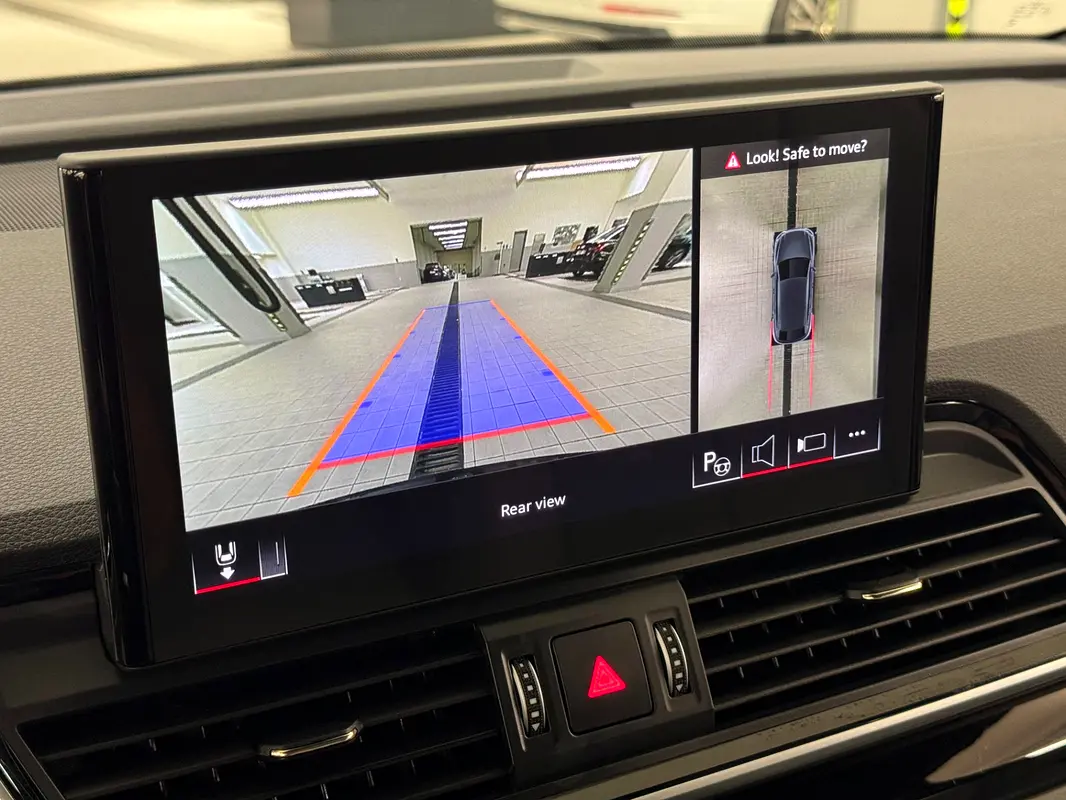 AUDI Q5 45 TFSI quattro 2024 - photo 9 - Import Émirats | International Cars