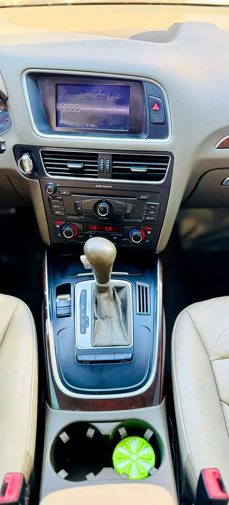 AUDI Q5 45 TFSI quattro S line 2012 - photo 11 - Import Émirats | International Cars