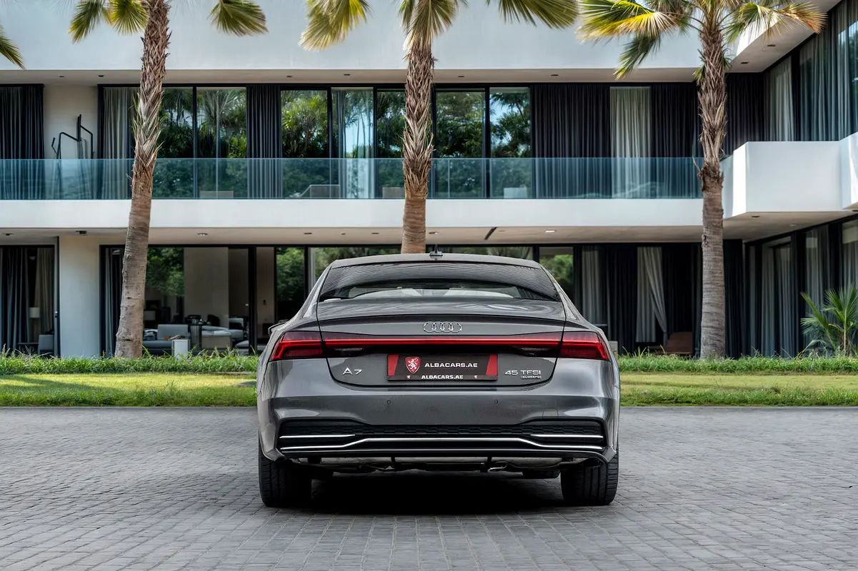 AUDI A7 S-line 2025 - photo 5 - Import Émirats | International Cars