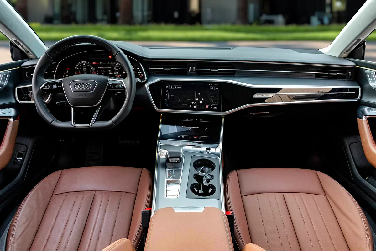 AUDI A7 S-line 2025 - photo 8 - Import Émirats | International Cars