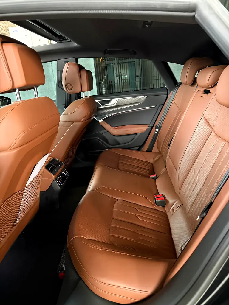 AUDI A7 55 TFSI Quattro 2022 - photo 9 - Import Émirats | International Cars