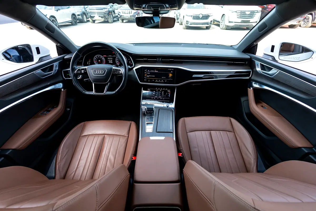 AUDI A7 S-line 2024 - photo 12 - Import Émirats | International Cars