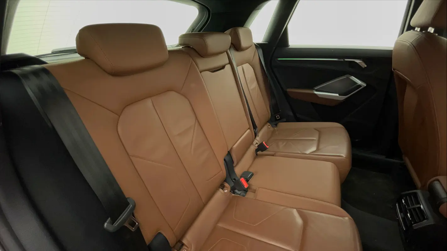 AUDI Q3 35 TFSI 2024 - photo 10 - Import Émirats | International Cars