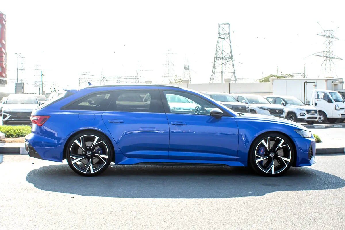 AUDI S6/RS6 4.0 TFSI quattro 2021 - photo 4 - Import Émirats | International Cars