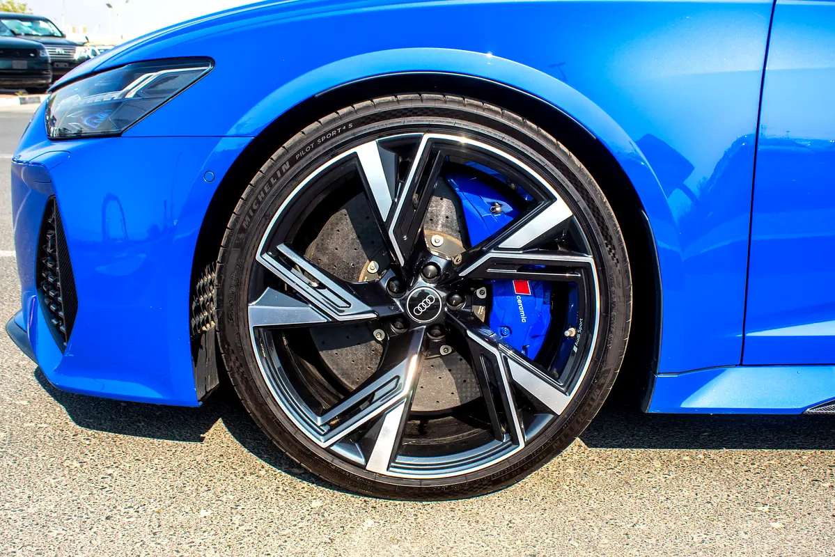 AUDI S6/RS6 4.0 TFSI quattro 2021 - photo 9 - Import Émirats | International Cars