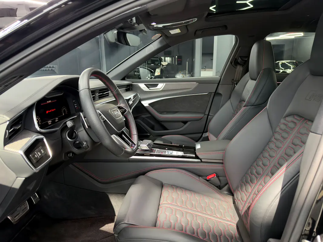 AUDI S6/RS6 4.0 TFSI quattro 2021 - photo 10 - Import Émirats | International Cars