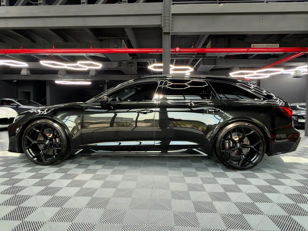 AUDI S6/RS6 4.0 TFSI quattro 2021 - photo 6 - Import Émirats | International Cars