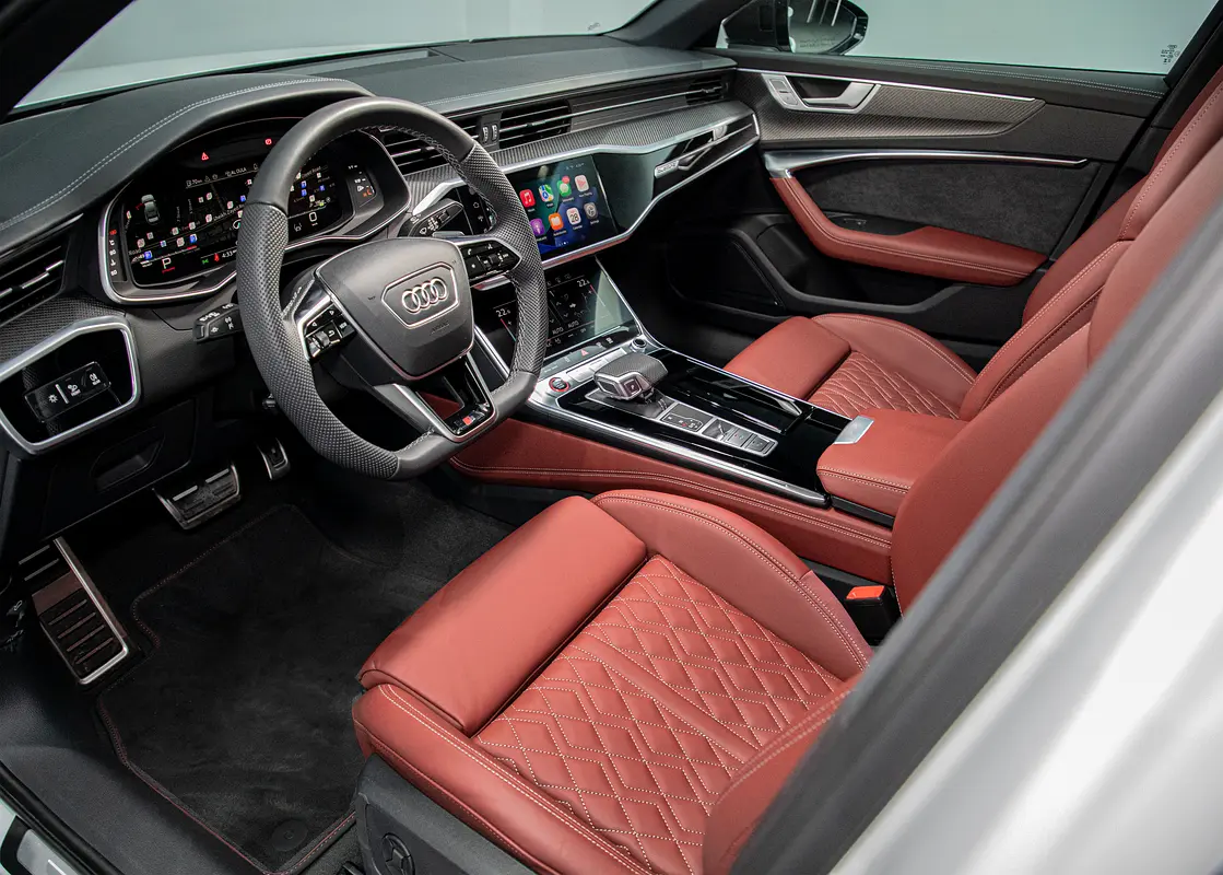 AUDI S6/RS6 TFSI quattro 2025 - photo 10 - Import Émirats | International Cars