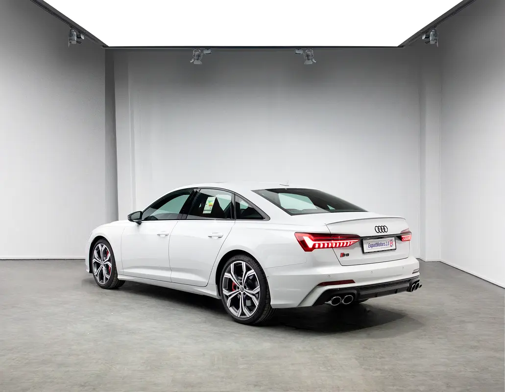 AUDI S6/RS6 TFSI quattro 2025 - photo 3 - Import Émirats | International Cars