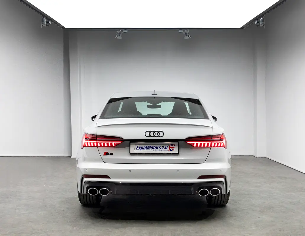 AUDI S6/RS6 TFSI quattro 2025 - photo 5 - Import Émirats | International Cars