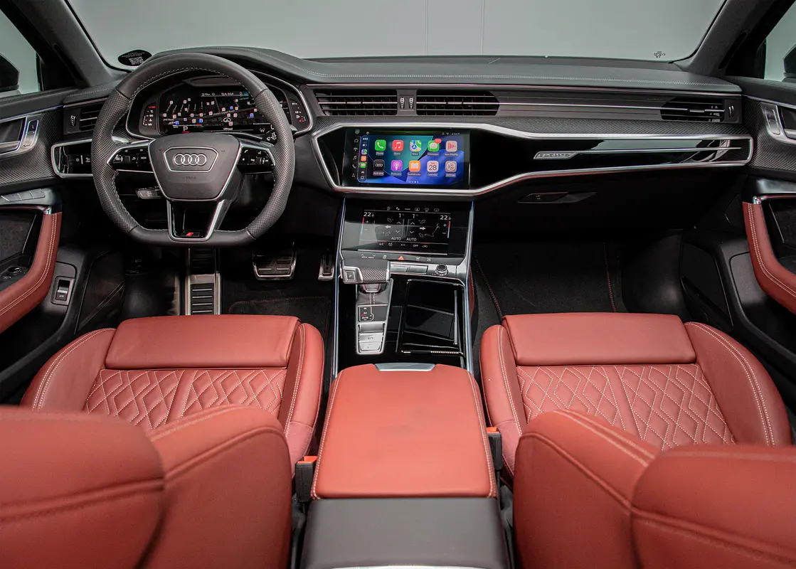 AUDI S6/RS6 TFSI quattro 2025 - photo 8 - Import Émirats | International Cars