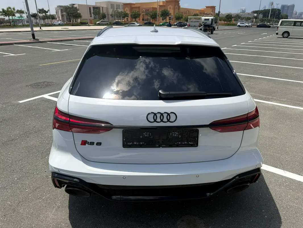 AUDI S6/RS6 4.0 TFSI quattro 2025 - photo 4 - Import Émirats | International Cars