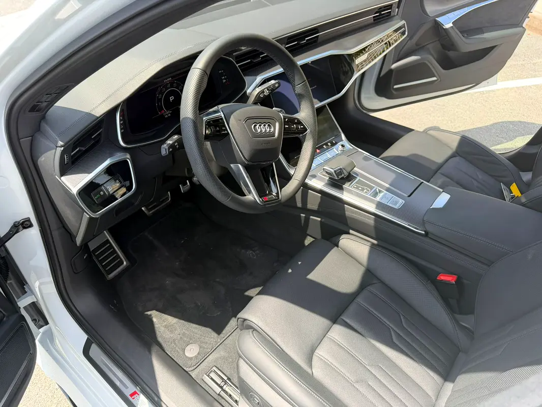AUDI S6/RS6 4.0 TFSI quattro 2025 - photo 7 - Import Émirats | International Cars