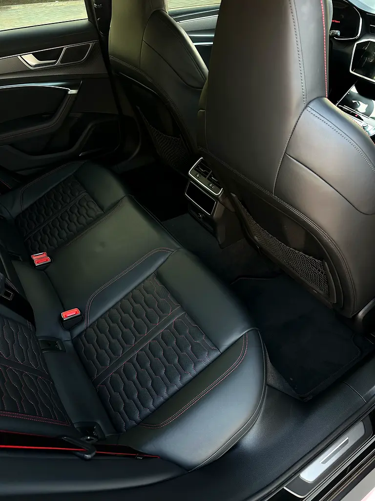 AUDI S6/RS6 Avant TFSI Quattro 2021 - photo 8 - Import Émirats | International Cars