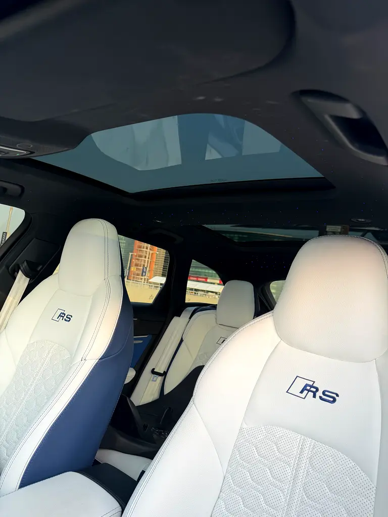 AUDI S6/RS6 4.0 TFSI quattro 2021 - photo 10 - Import Émirats | International Cars