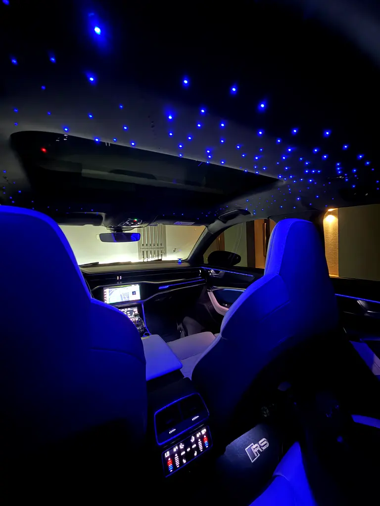 AUDI S6/RS6 4.0 TFSI quattro 2021 - photo 8 - Import Émirats | International Cars