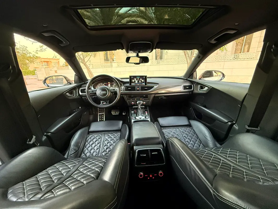AUDI S7/RS7 4.0 TFSI quattro 2014 - photo 12 - Import Émirats | International Cars