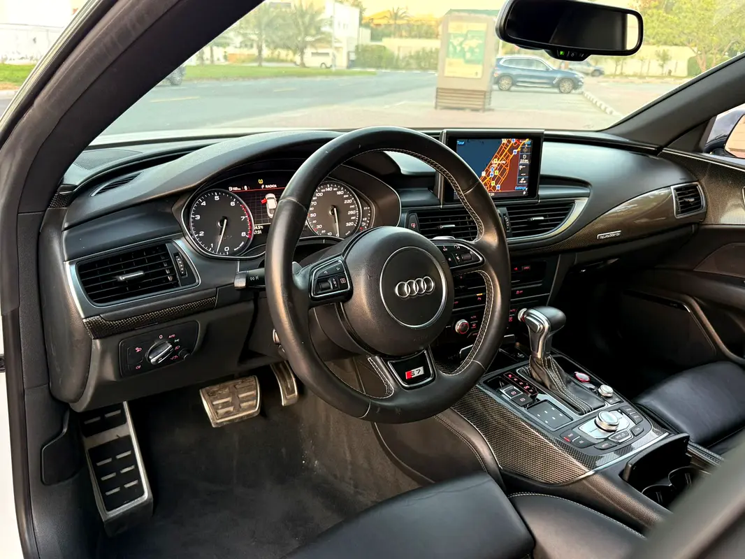 AUDI S7/RS7 4.0 TFSI quattro 2014 - photo 9 - Import Émirats | International Cars