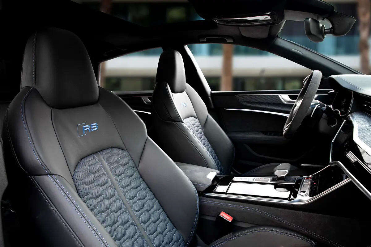 AUDI S7/RS7 Performance 4.0 TFSI 2025 - photo 11 - Import Émirats | International Cars