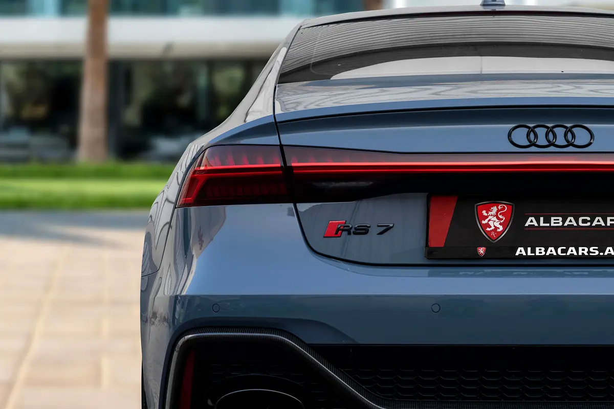 AUDI S7/RS7 Performance 4.0 TFSI 2025 - photo 6 - Import Émirats | International Cars