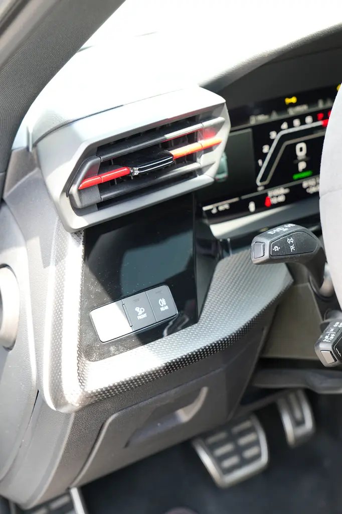 AUDI S3/RS3 2024 - photo 3 - Import Émirats | International Cars