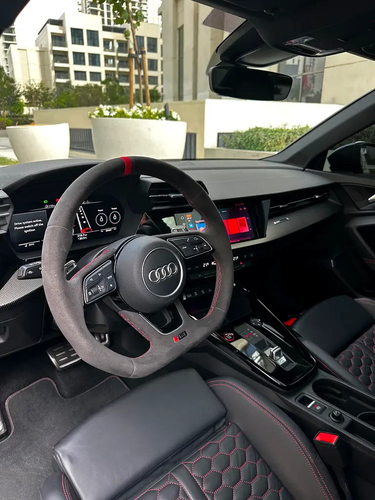 AUDI S3/RS3 2023 - photo 12 - Import Émirats | International Cars