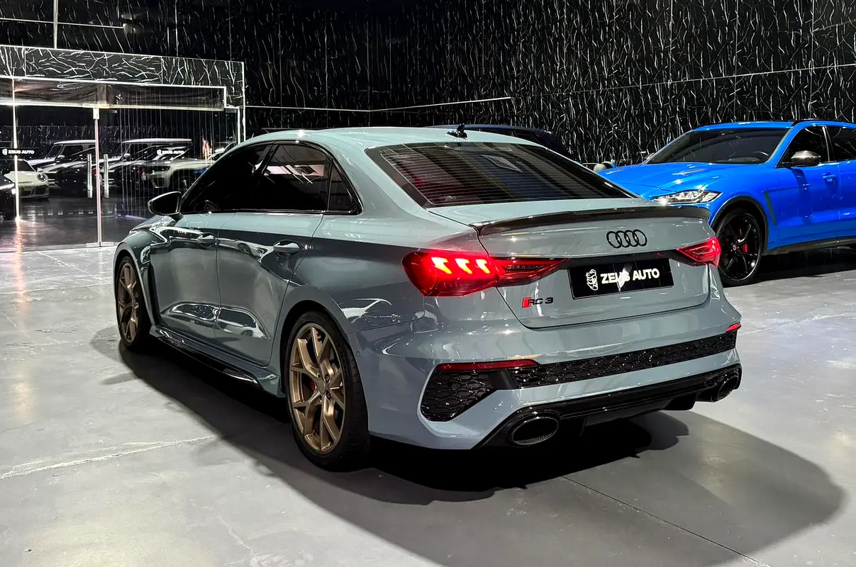 AUDI S3/RS3 2024 - photo 5 - Import Émirats | International Cars