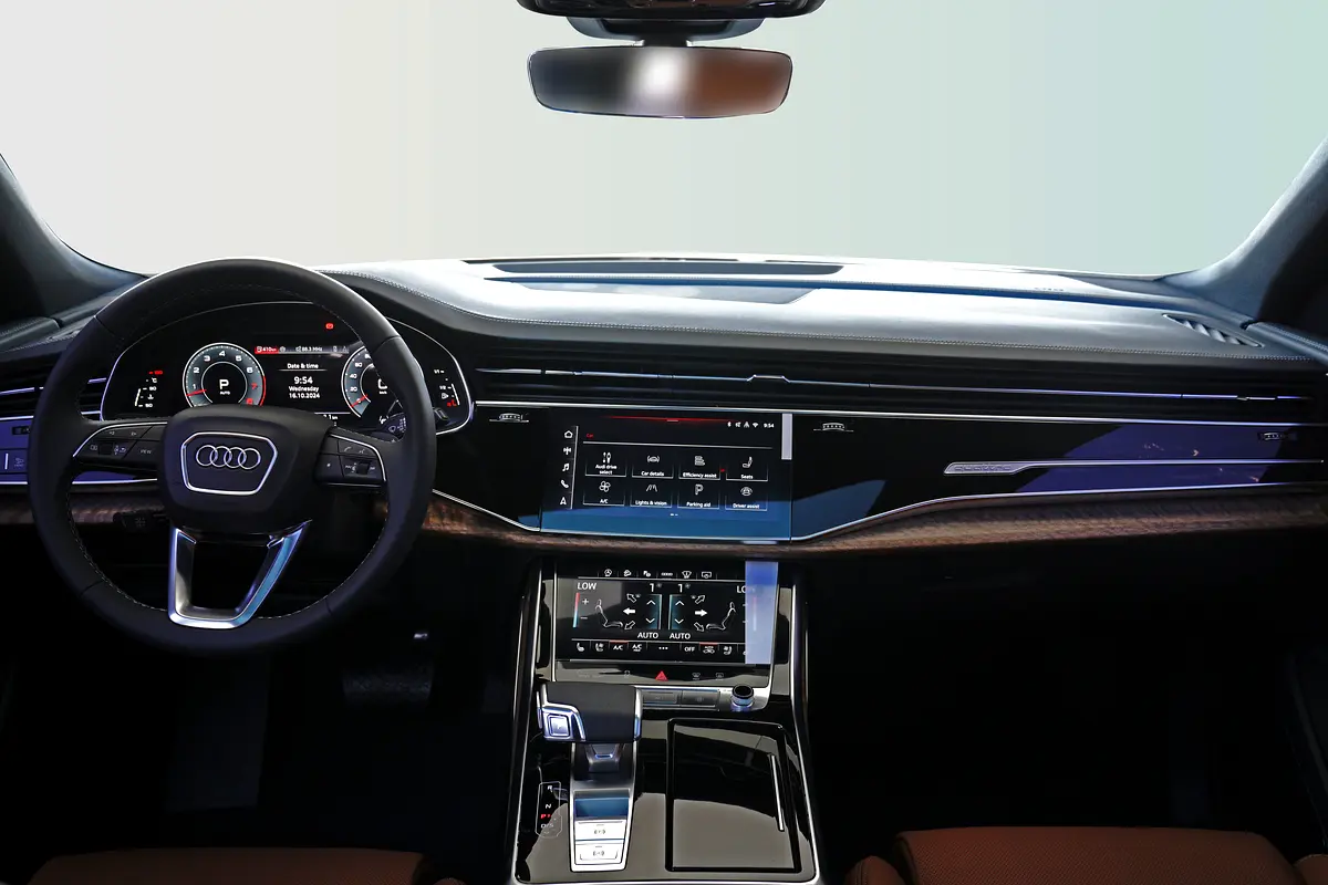 AUDI Q8 55 TFSI quattro 2025 - photo 5 - Import Émirats | International Cars