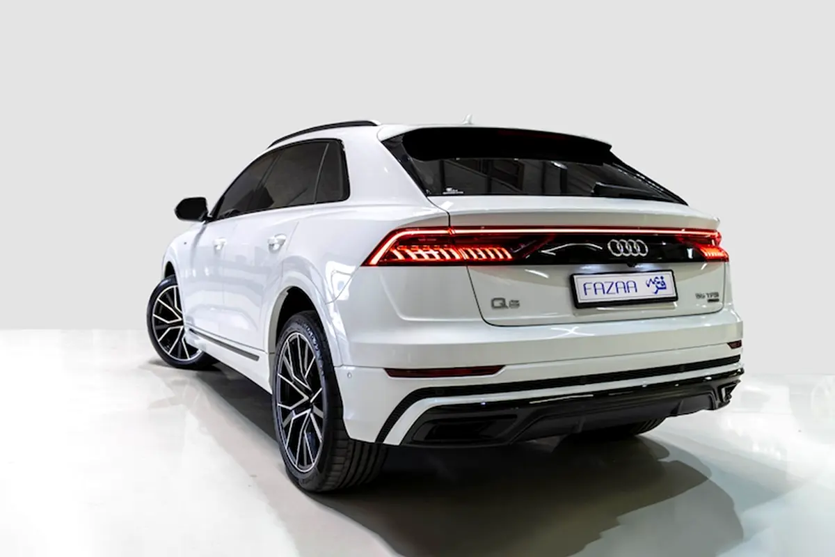AUDI Q8 55 TFSI quattro S line 2023 - photo 3 - Import Émirats | International Cars