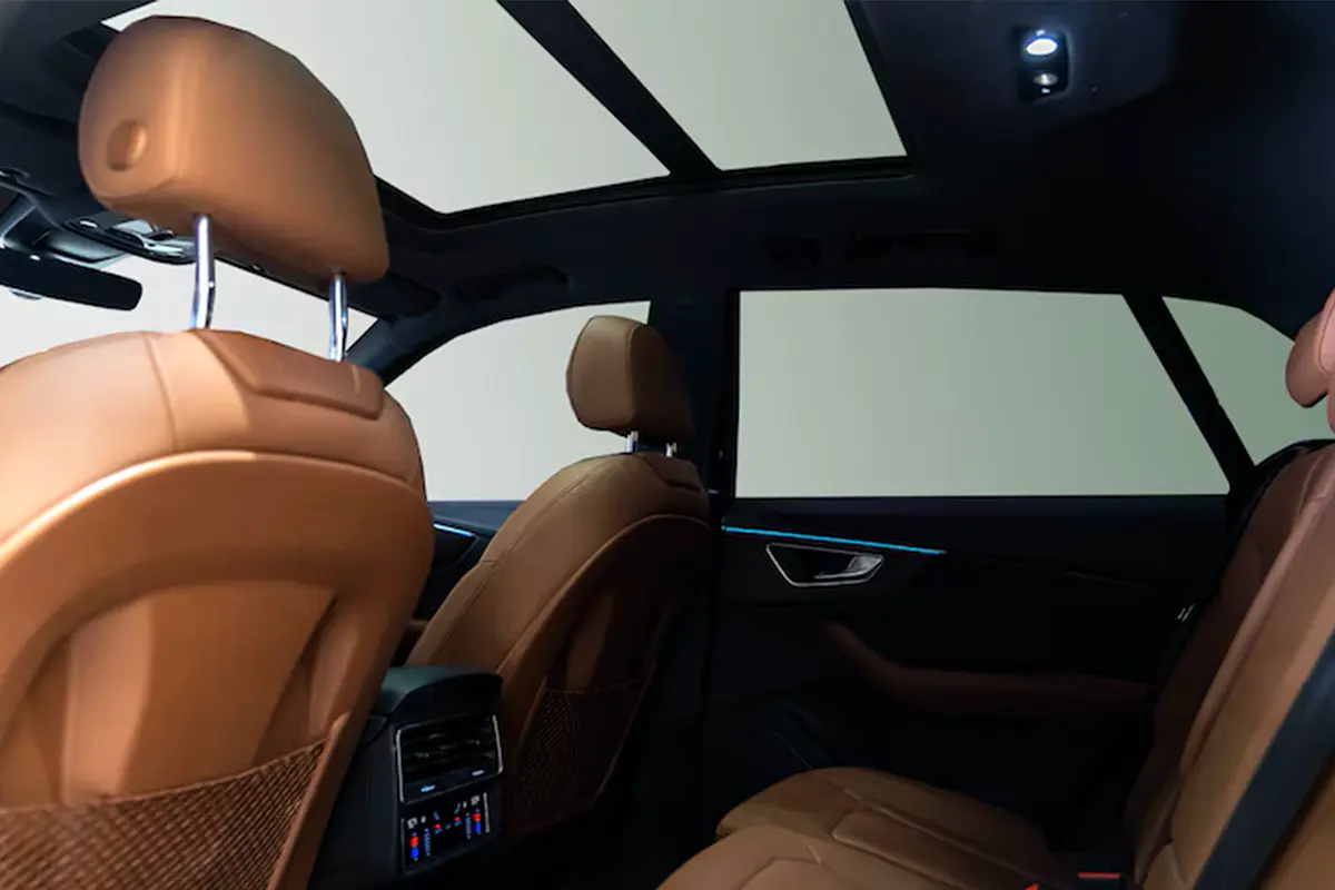 AUDI Q8 55 TFSI quattro S line 2023 - photo 6 - Import Émirats | International Cars