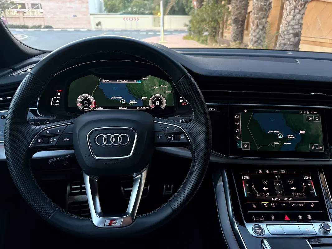 AUDI Q8 55 TFSI quattro S line 2022 - photo 10 - Import Émirats | International Cars