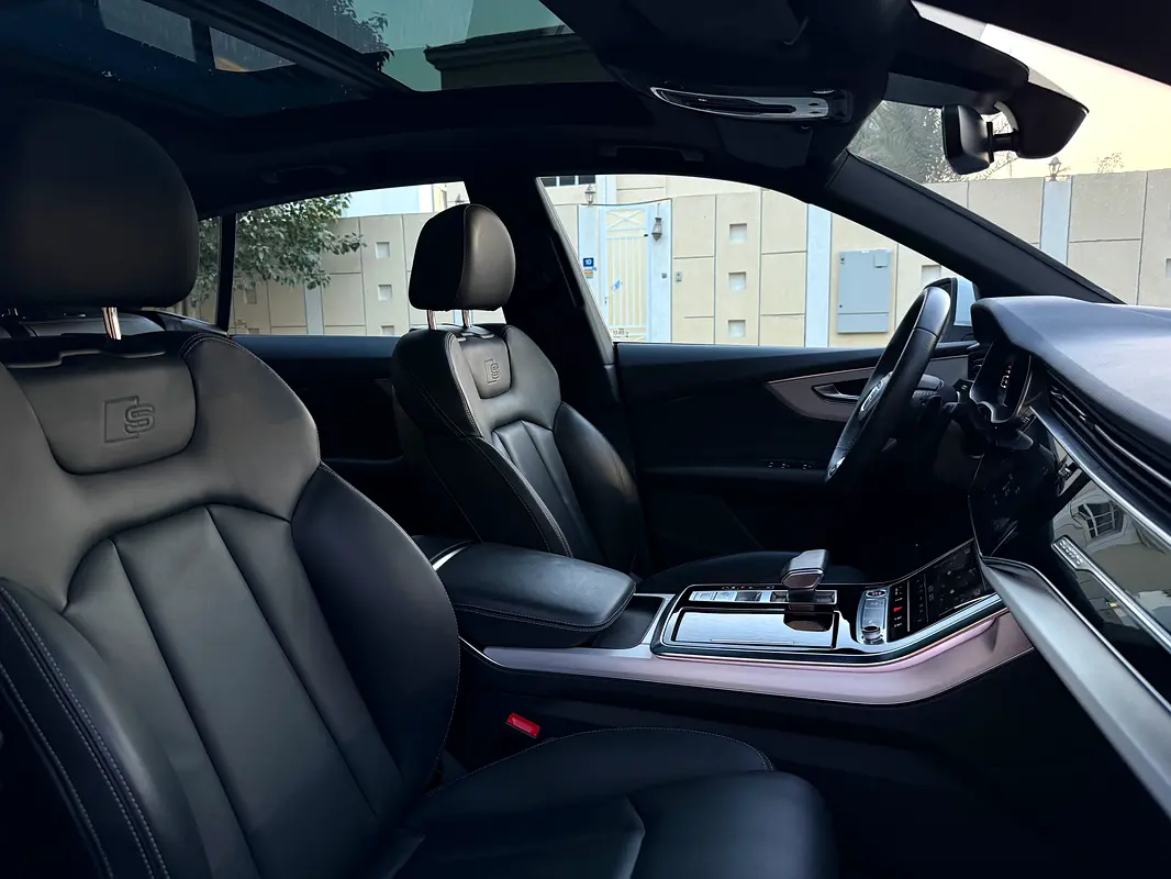 AUDI Q8 55 TFSI quattro S line 2022 - photo 5 - Import Émirats | International Cars