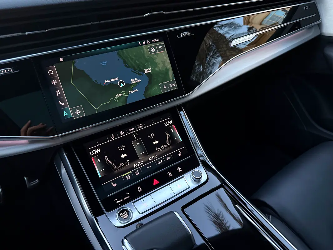 AUDI Q8 55 TFSI quattro S line 2022 - photo 9 - Import Émirats | International Cars